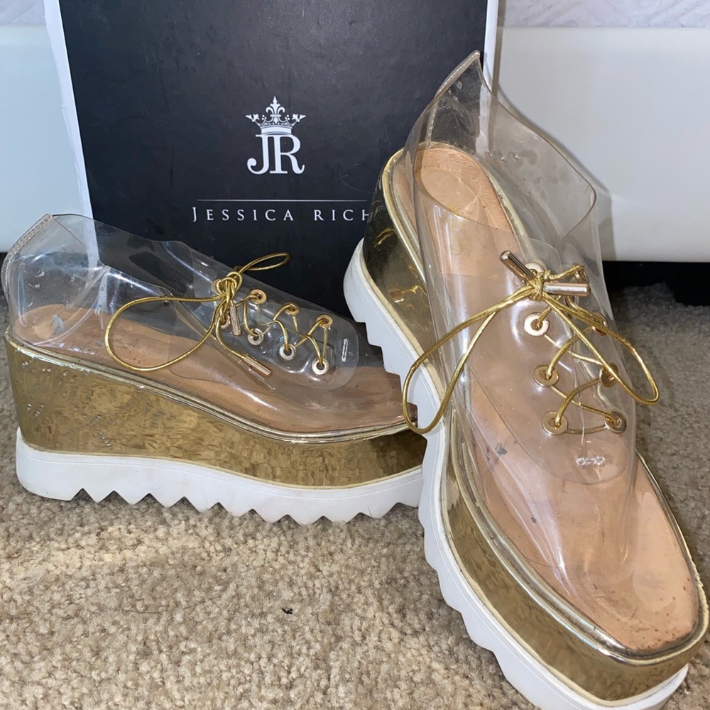 Jessica Rich 
Glass Wedge